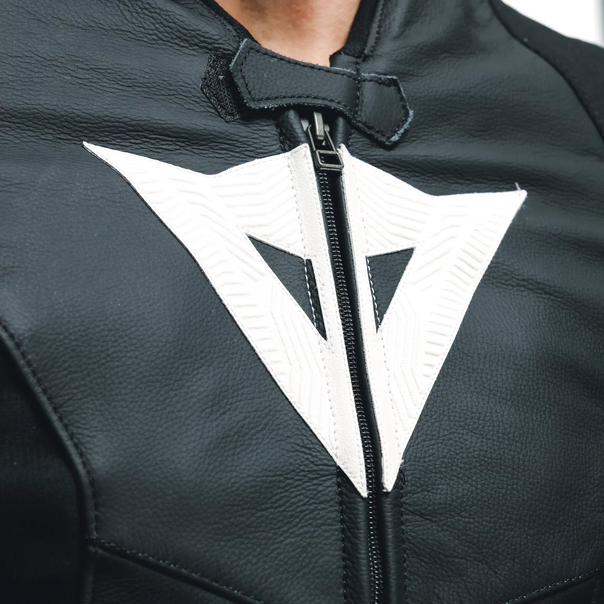 AVRO 5 - MEN'S MOTORCYCLE LEATHER JACKET-Motorcycle Race Suit